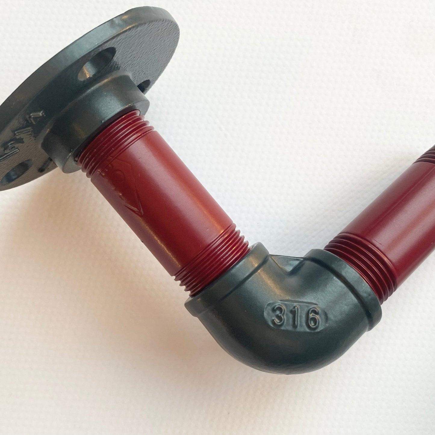 SteelDesign Hamburg Rohrdesign Variante Weinrot Anthrazit
